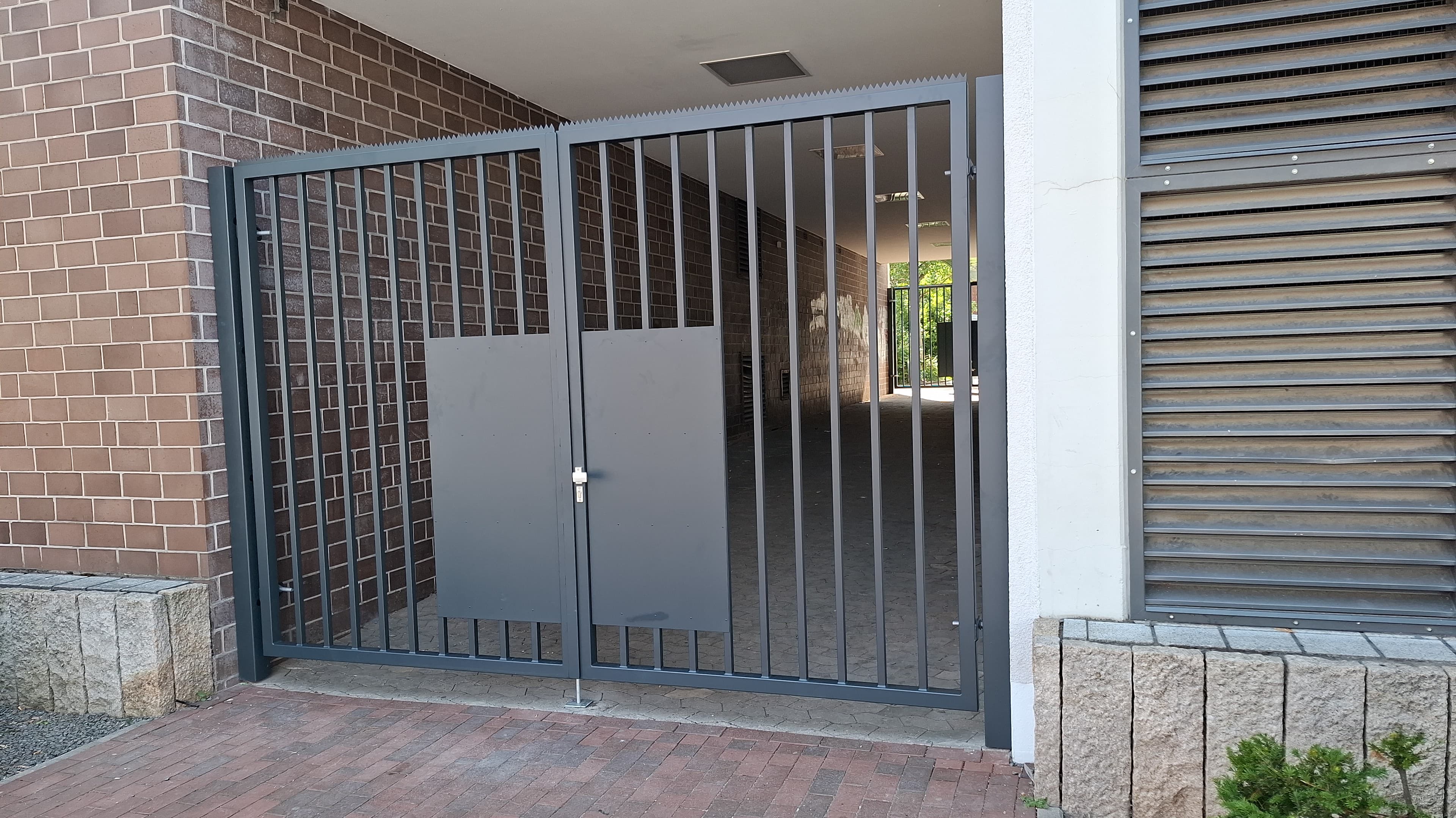 Rasmussen gallery 14